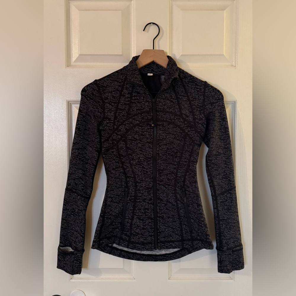 Lululemon Athletic Define Jacket - Black and White - Size 2
